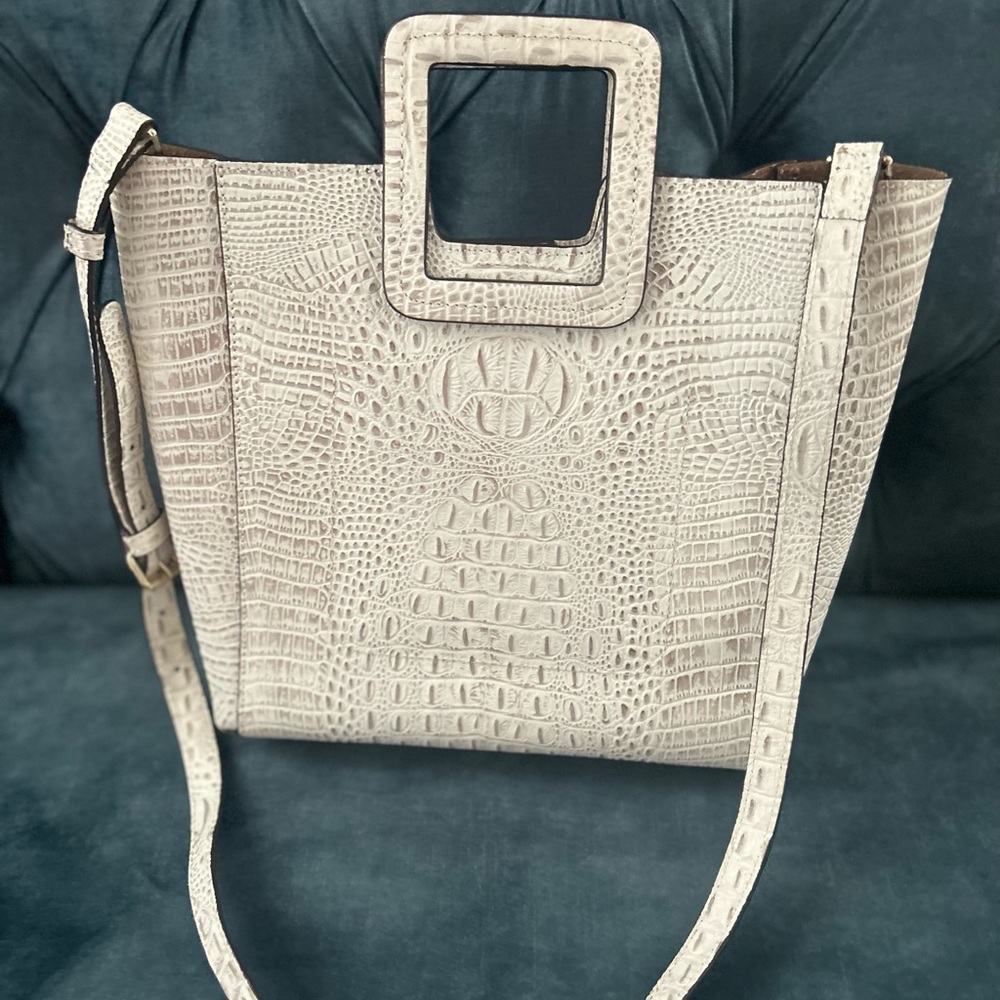 TMRW STUDIO ANTHROPOLOGIE WHITE CROC PRINT BAG WITH CROSSBODY STRAP EUC